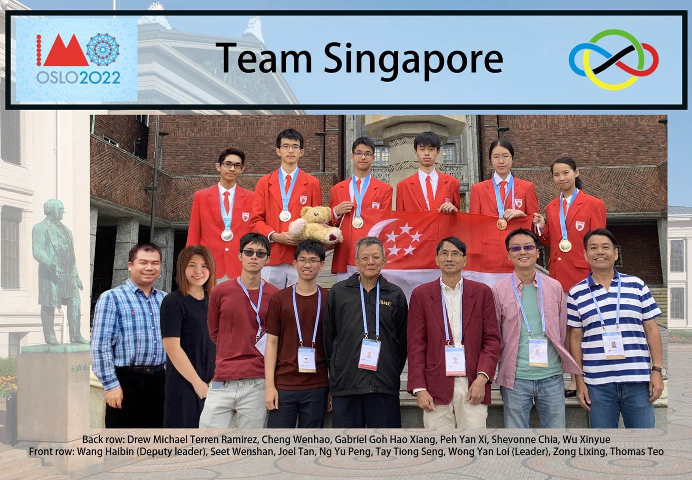 A group of people posing for a photo

Description automatically generated